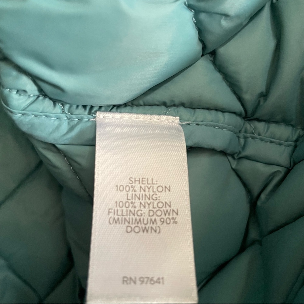 J. Jill Quilted Teal Blue Sleeveless Puffer Vest Lightweight Down Size Medium - Picture 6 of 6